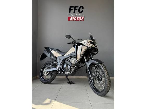 HONDA XRE 300 SAHARA ADVENTURE HONDA XRE 300 SAHARA ADVENTURE
